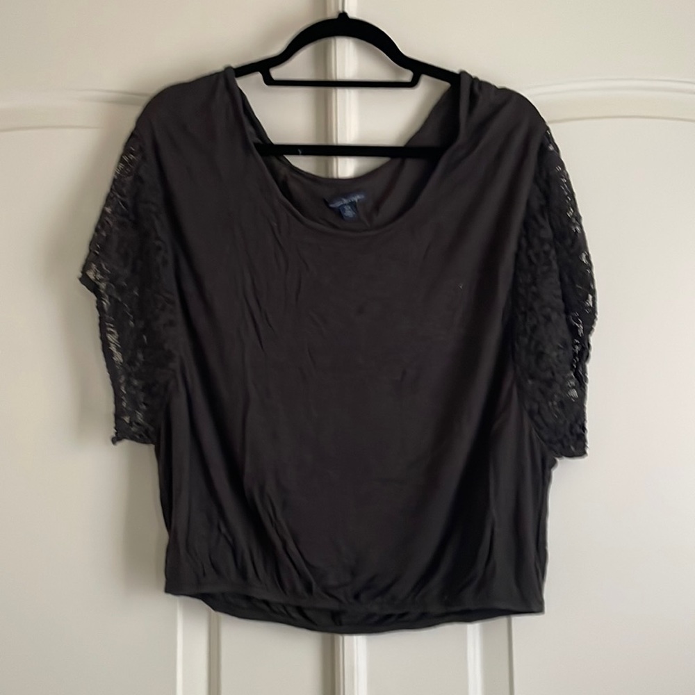 American Eagle Laced Sleeve Shirt